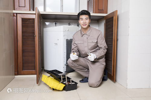 工人家電維修 家用洗衣機(jī)的常見(jiàn)問(wèn)題與解決指南